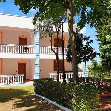 Vila Gridi- Apartamente Me Qera Spille Exterior photo